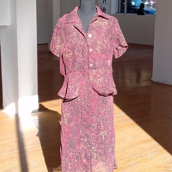 Burgundy and tan Shear two-piece dress set - Picture 3 of 11